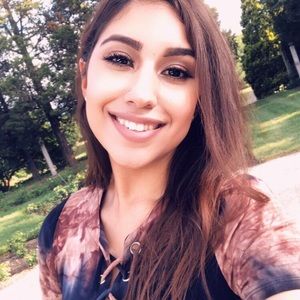 Meet your Posher, Sandra